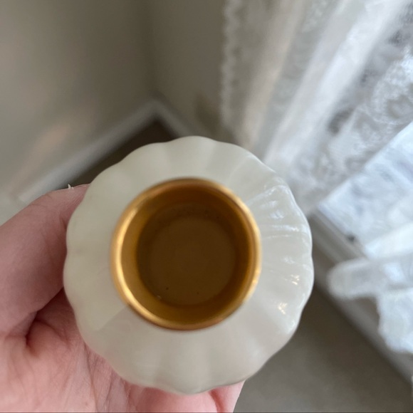 Lenox Mini Bud Ribbed Vase 24K Gold Trim Cream - Picture 3 of 4